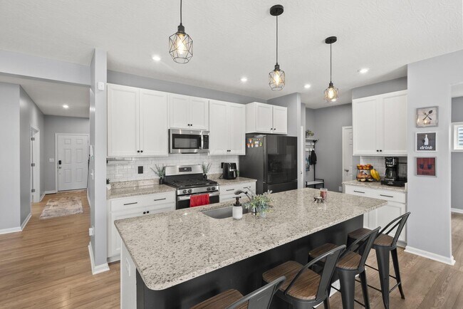 Building Photo - 1059 Honeycomb Ln