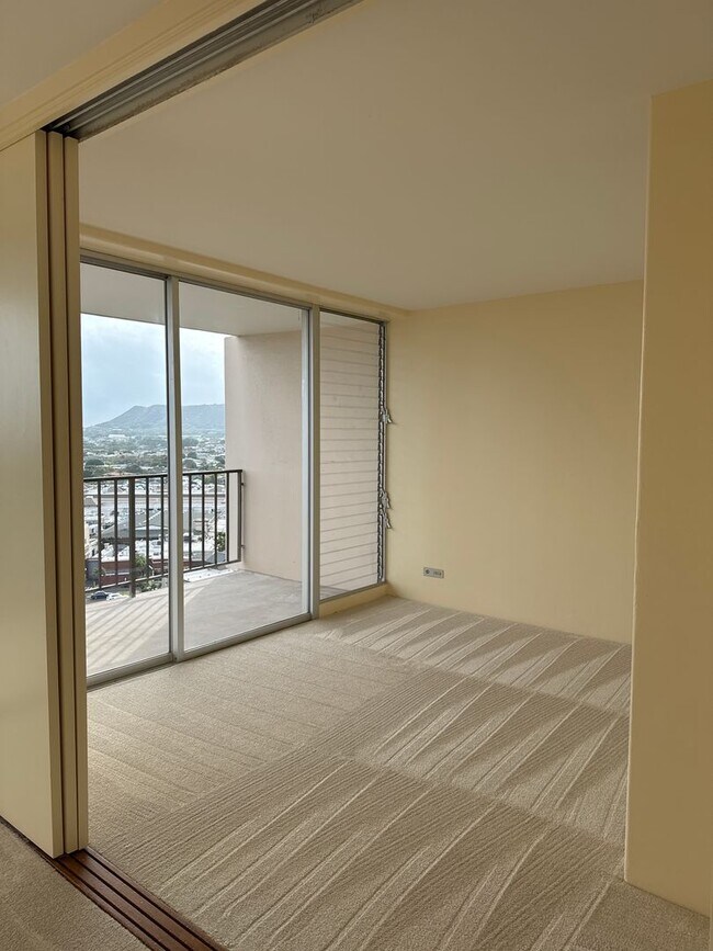 Foto del edificio - Two bedroom Kahala Towers