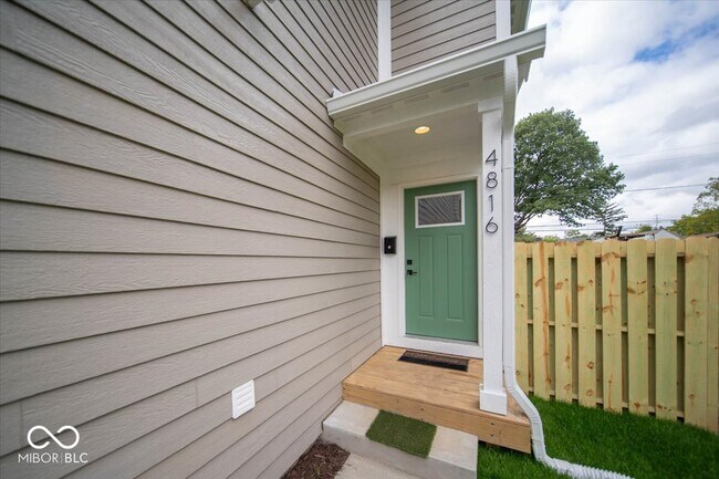 Building Photo - 4814 Norwaldo Ave