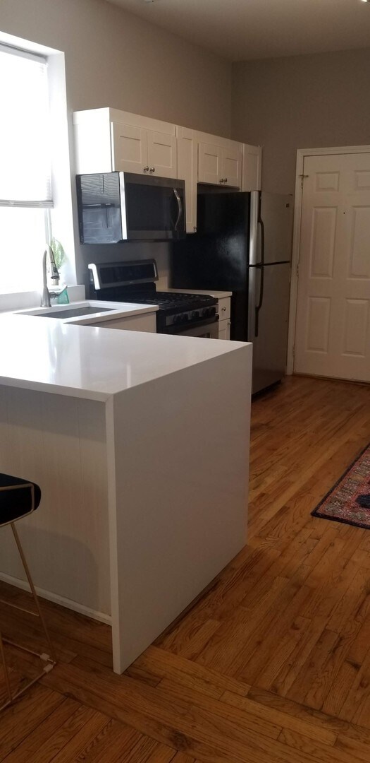 Building Photo - 537 N Ashland Ave