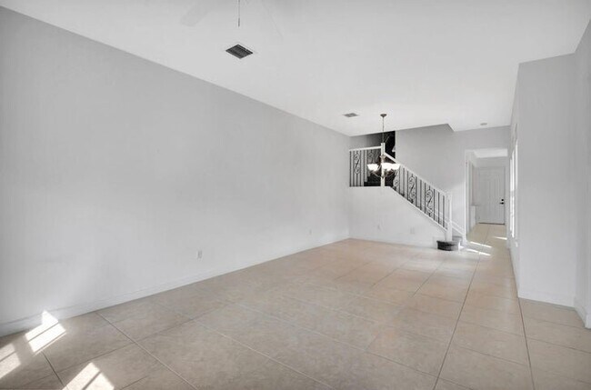 Foto del edificio - 838 NW 83rd Ln