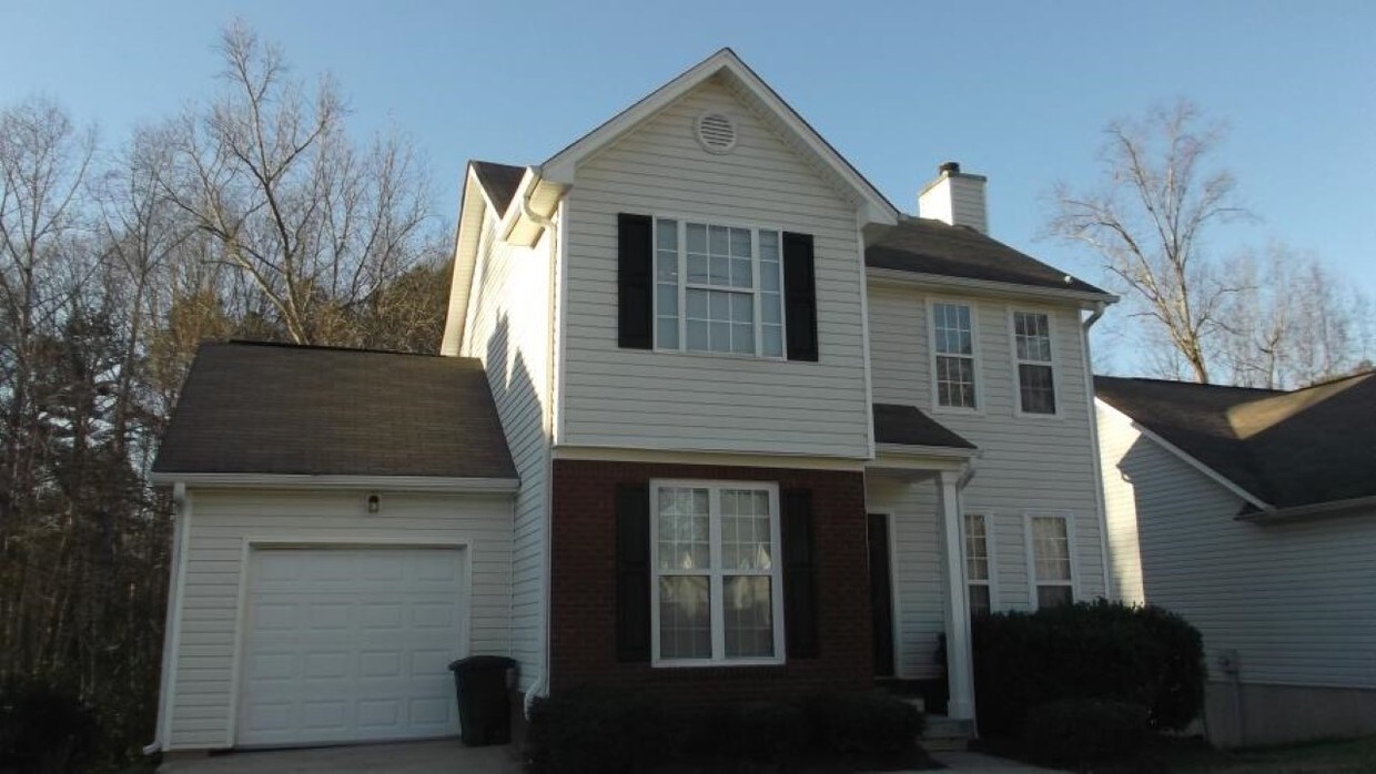 Foto principal - 5723 Three Lakes Dr