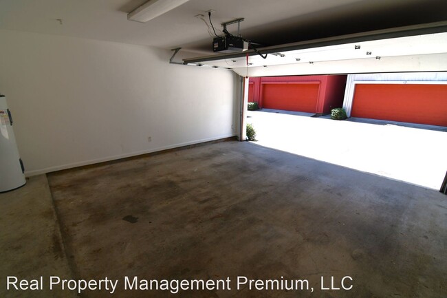 Building Photo - 2 br, 2 bath House - 1720 Nicholson Dr Uni...
