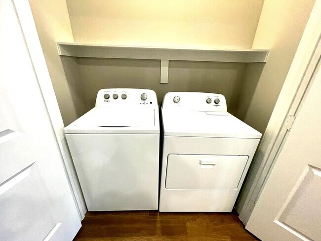 Building Photo - 1325 Choate Pkwy