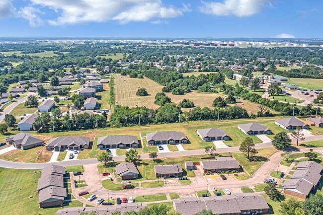 Building Photo - 1613 Timber Ridge Dr