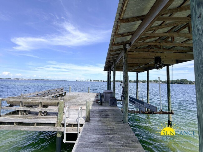 Building Photo - Beautiful Waterfront Property Near The Pallet Bar, Convenience Stores & Goofy Golf!