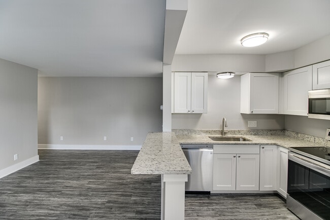 Building Photo - Wilshire Apartments