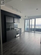 Building Photo - 448 Burnhamthorpe Rd W