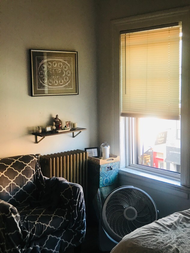 Bedroom - 144 Smith St
