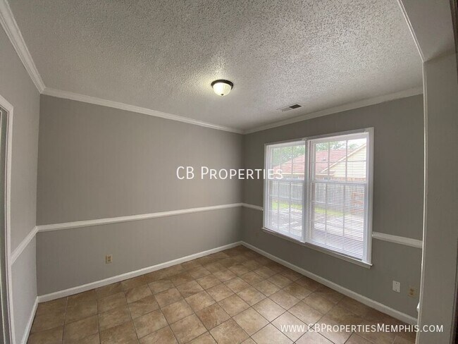 Building Photo - 5011 Pheasant Run Ln