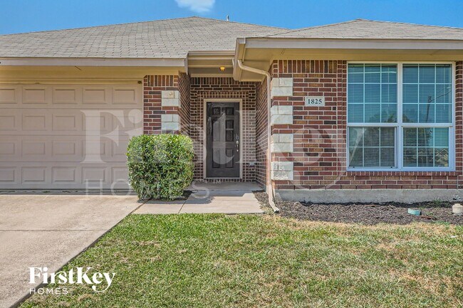Foto del edificio - 1825 Ridgecrest Dr