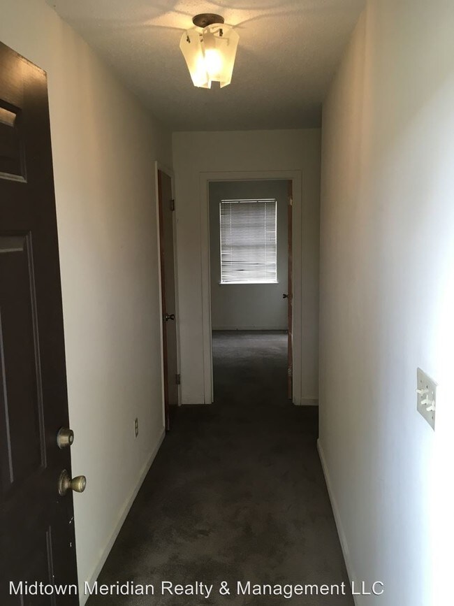 Building Photo - 165 Victory Garden Dr