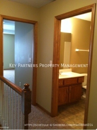 Foto del edificio - 1650 SW Highland Dr