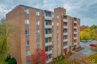 Building Photo - Sharon Garden Suites