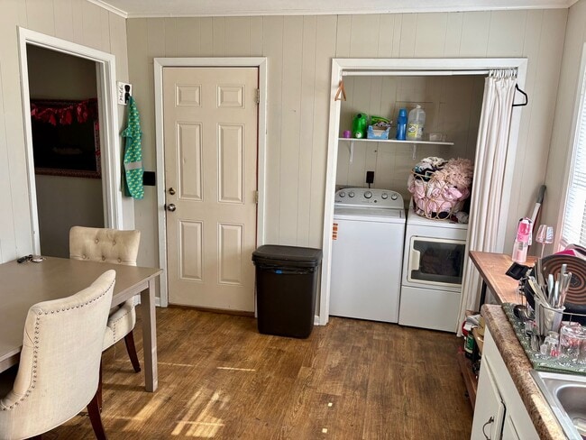 Photo - 506 Spring St House