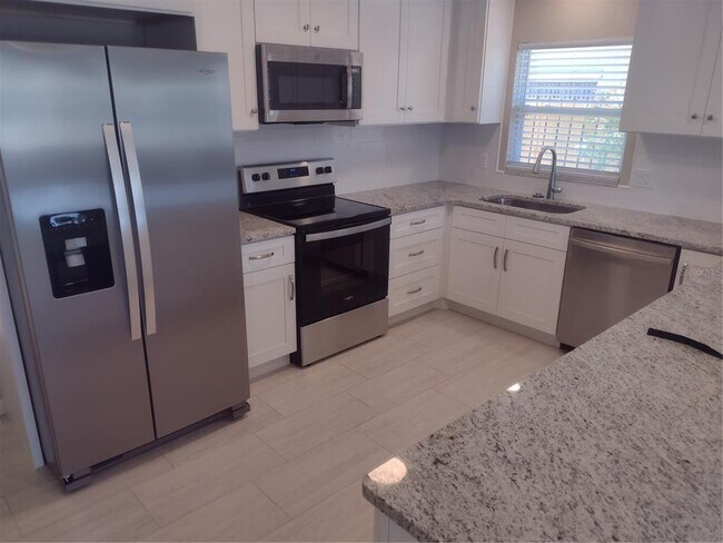 Foto del edificio - 830 E 18th Ave
