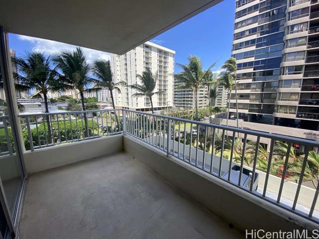 Building Photo - 2740 Kuilei St