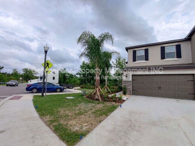 Foto del edificio - 23300 Willow Glen Way