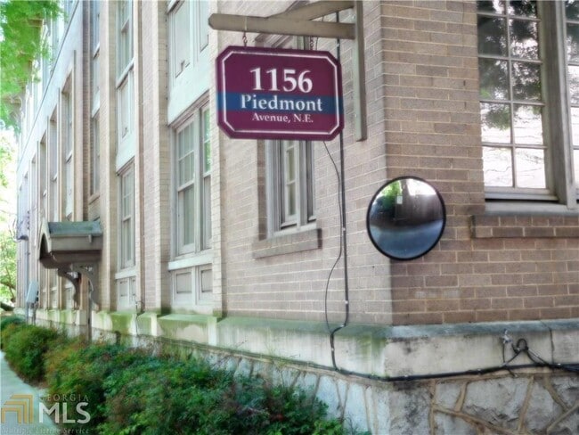 Building Photo - 1156 Piedmont Rd NE