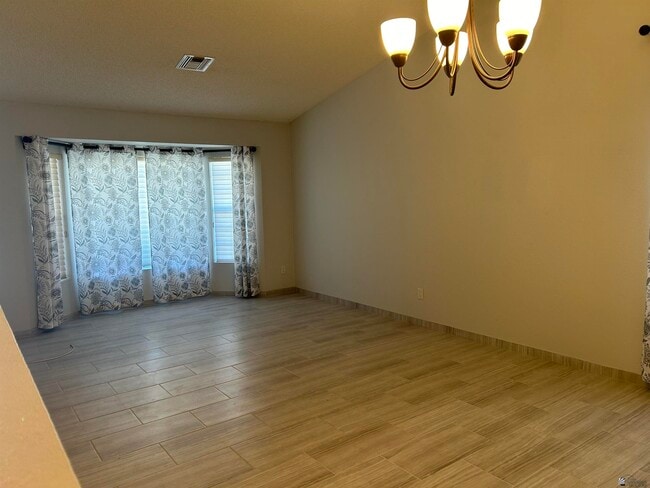 Foto del edificio - 805 W 35th St
