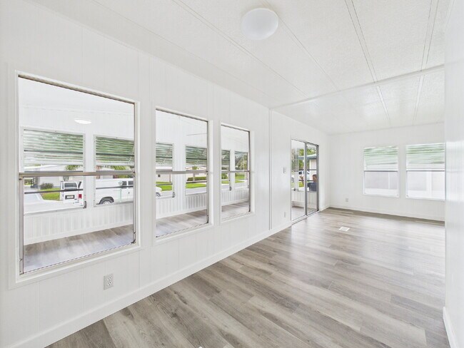 Building Photo - Completely Remodeled & Move-In Ready Home ...