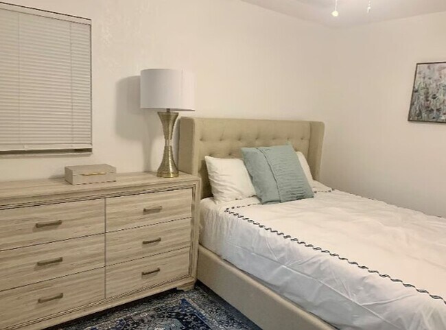 Foto del edificio - 2874 38th Ave N