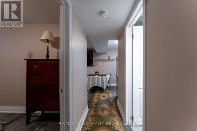 Photo du bâtiment - 180 Holborne Ave