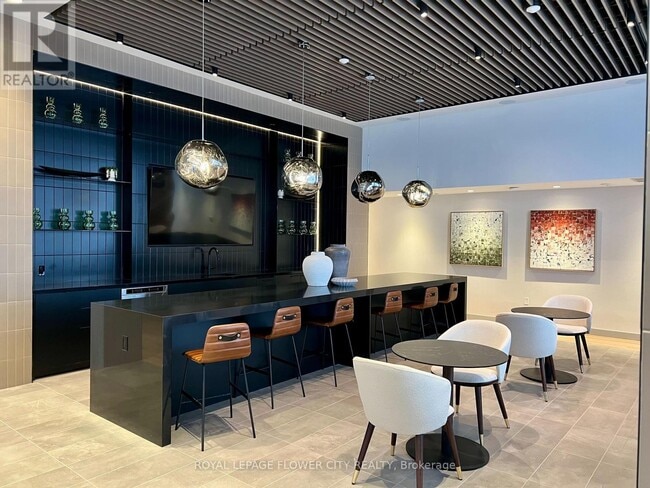 Photo du bâtiment - 15 Skyridge Dr