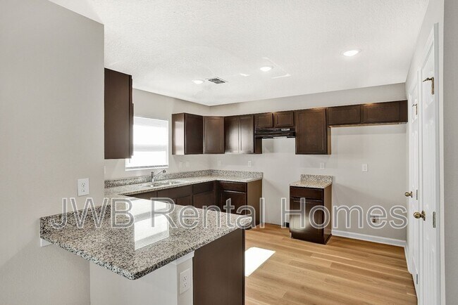 Foto del edificio - 1372 Prince St