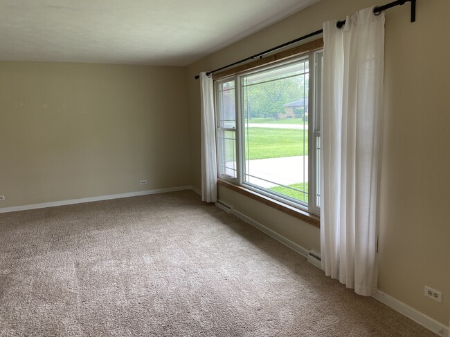 Foto del edificio - 6201 Linden Ln