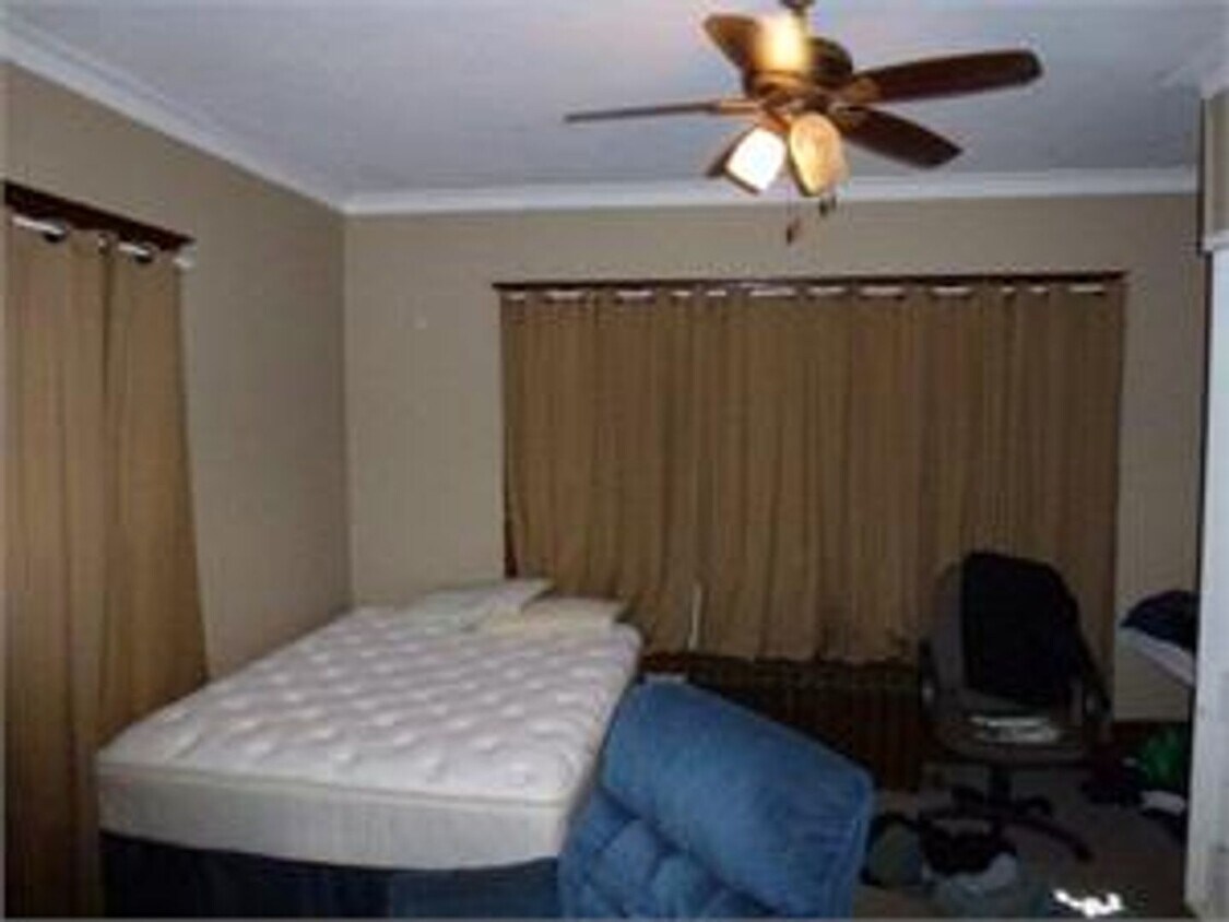 Foto del edificio - 2416 Olive St