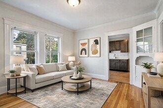 Building Photo - 193 Florence St