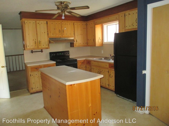 Building Photo - 4 br, 3 bath House - 256 Micasa Drive