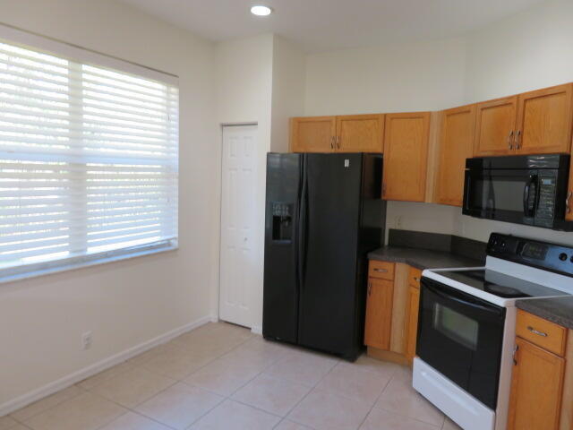 Building Photo - 258 Manatee Springs Way