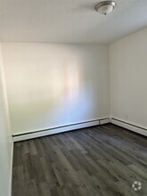 Building Photo - 727 5th Ave N