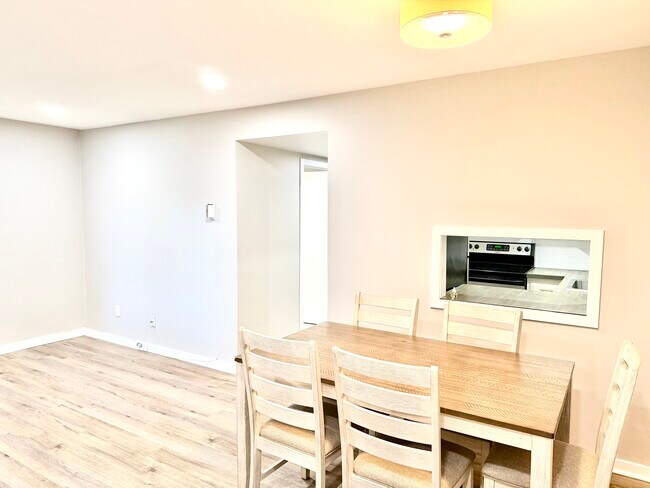 Foto del edificio - 11 Wild Oaks Rd