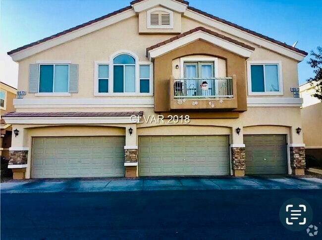 Building Photo - 10573 Petricola St