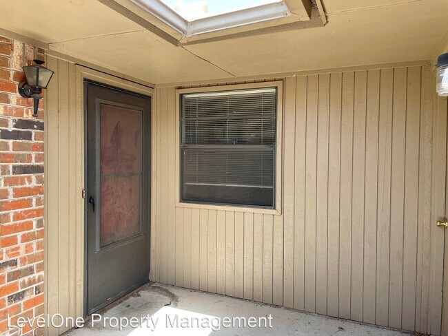 Building Photo - 2 br, 2 bath House - 4617 Hemlock Lane