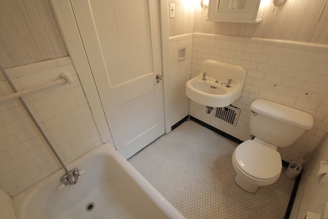 Foto del edificio - 320 Whitney Ave