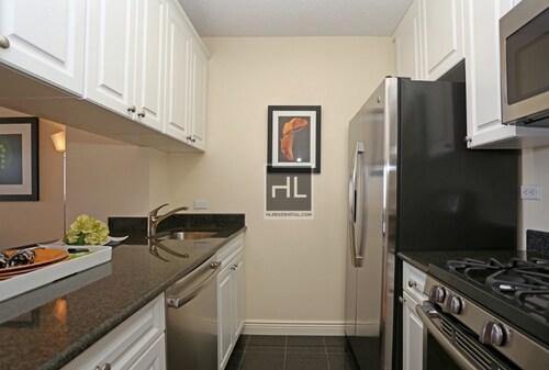 Building Photo - East 95th Street