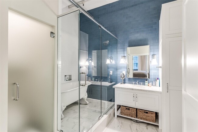 Foto del edificio - 705 Main St