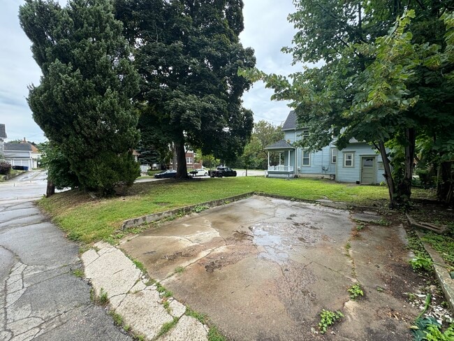 Off-street parking - 2321 Washington Ave