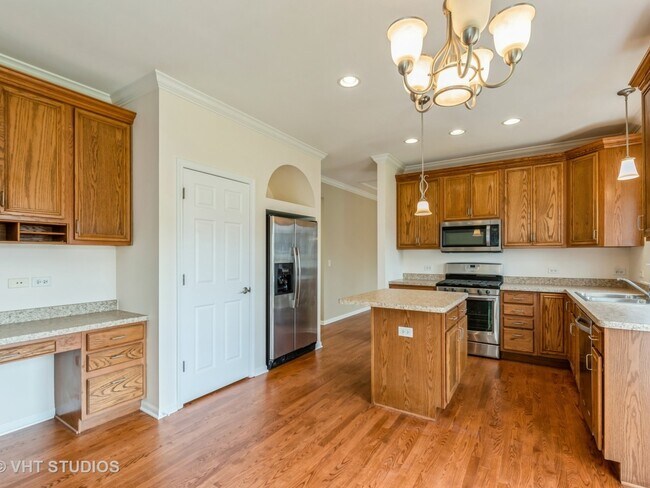 Building Photo - 2119 Serenity Ln
