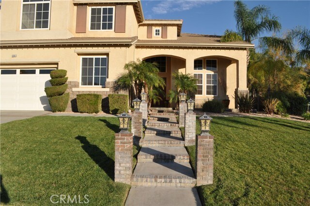 Foto del edificio - 13581 Canyon Crest Rd