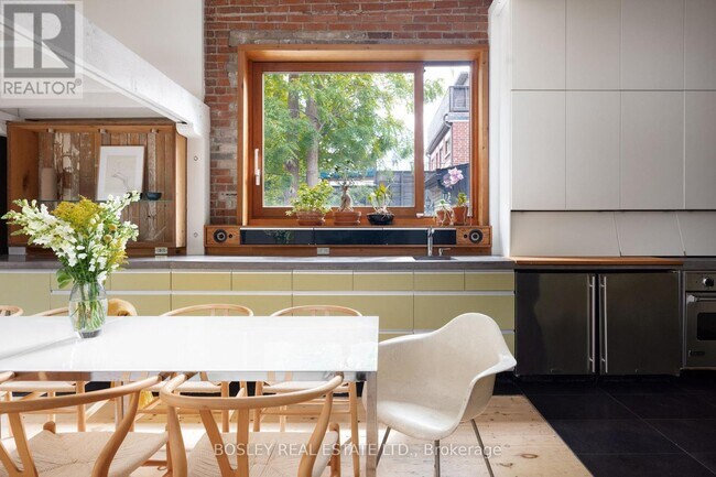 Photo du bâtiment - 67 Elm Grove Ave