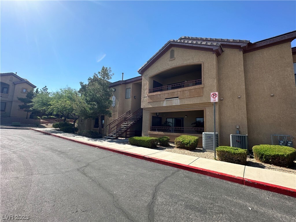 Foto principal - 8250 N Grand Canyon Dr