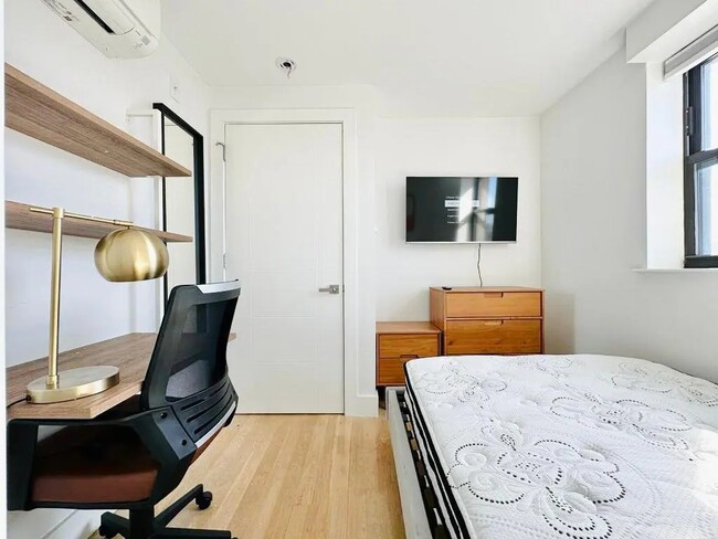 Photo - Furnished room/NOT APARTMENT