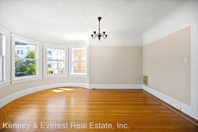 Building Photo - 2 br, 1 bath House - 61 Central #7