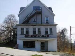 Front of Building Photo - 310 Monroe St