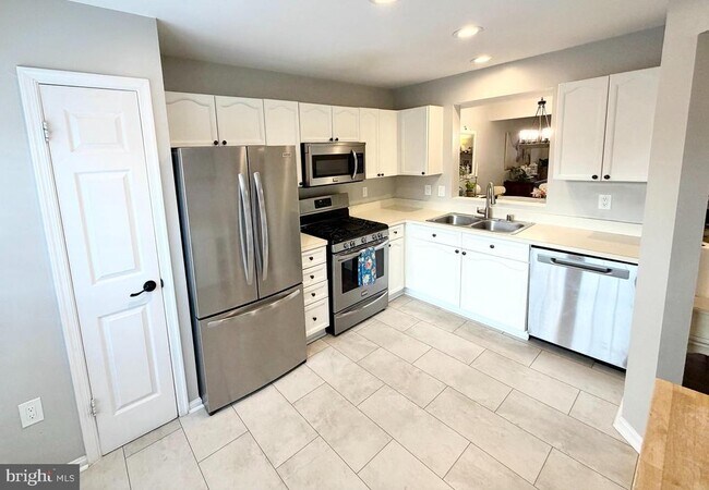 Foto del edificio - 46756 Woodmint Terrace